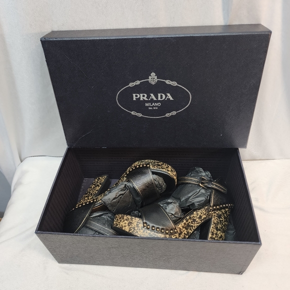 Prada Platform Studded Heels Prada Size 37 US 7 Stunning! Made in Italy  🇮🇹 - Picture 2 of 10